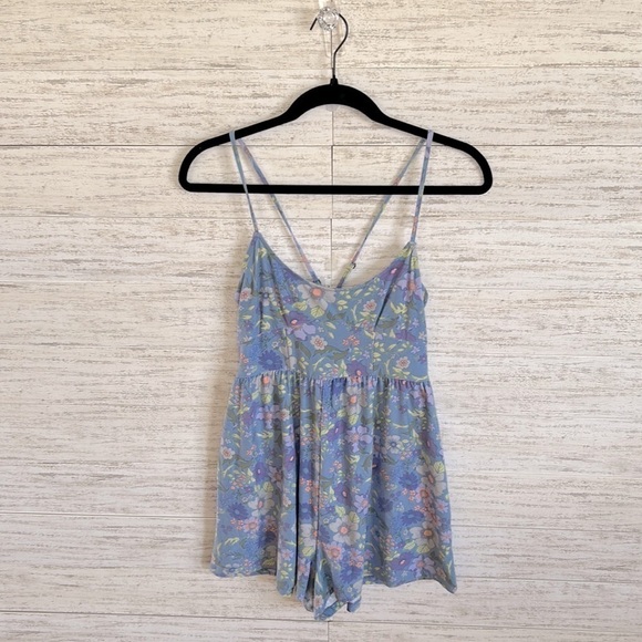 SO Floral Romper | SIZE M - Picture 2 of 6